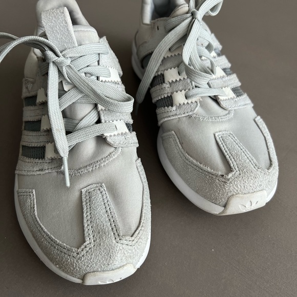 M049 Adidas SL Loop Runner White Grey Shoes Sneakers Running  Size 5 1/2 - Picture 3 of 6